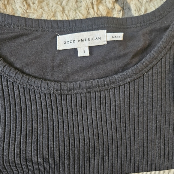 Good American Ribbed Short Sleeve Midi Bodycon Dress Size Small - Picture 3 of 5